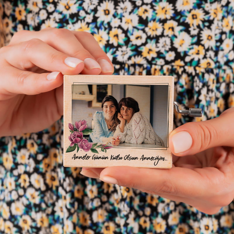 Anneye Hediye Fotoğraf Baskılı Ahşap Müzik Kutusu