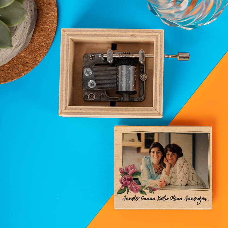 Anneye Hediye Fotoğraf Baskılı Ahşap Müzik Kutusu