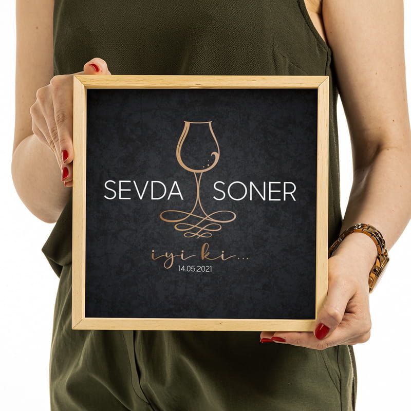 Eşe Yıldönümü Hediyesi İsme Özel Ahşap Mantar Koleksiyon Kutusu