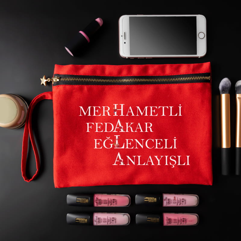 Hala Tanımı Akrostiş Tasarımlı Kanvas Makyaj Çantası