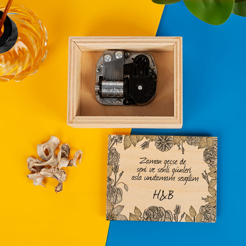 Kişiye Özel En Güzel Aşk Mesajlı Ahşap Müzik Kutusu