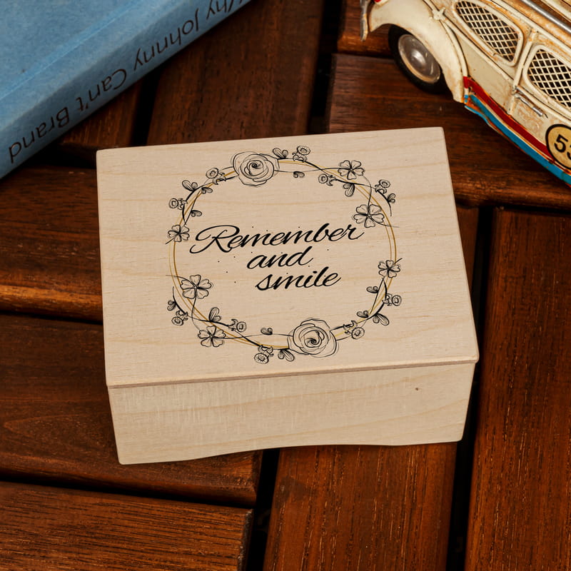 Remember And Smile Güzel Anılar Ahşap Müzik Kutusu