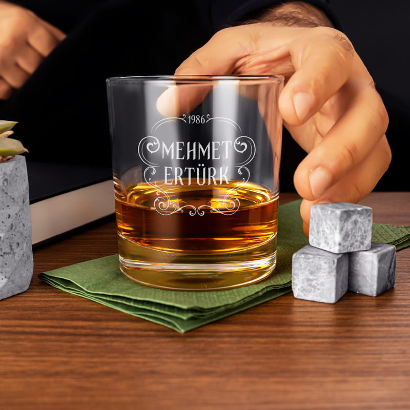 Retro Tasarımlı Kişiye Özel Premium Ahşap Kutulu Viski Kadeh Seti