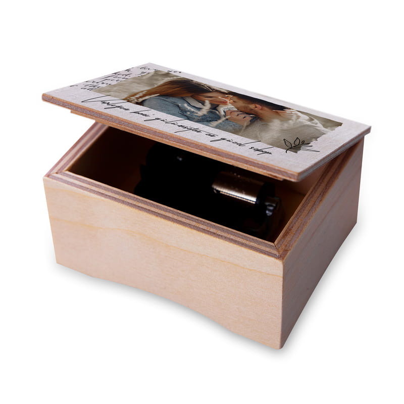Sevgiliye Hediyesi Fotoğraf ve Mesajlı Ahşap Müzik Kutusu