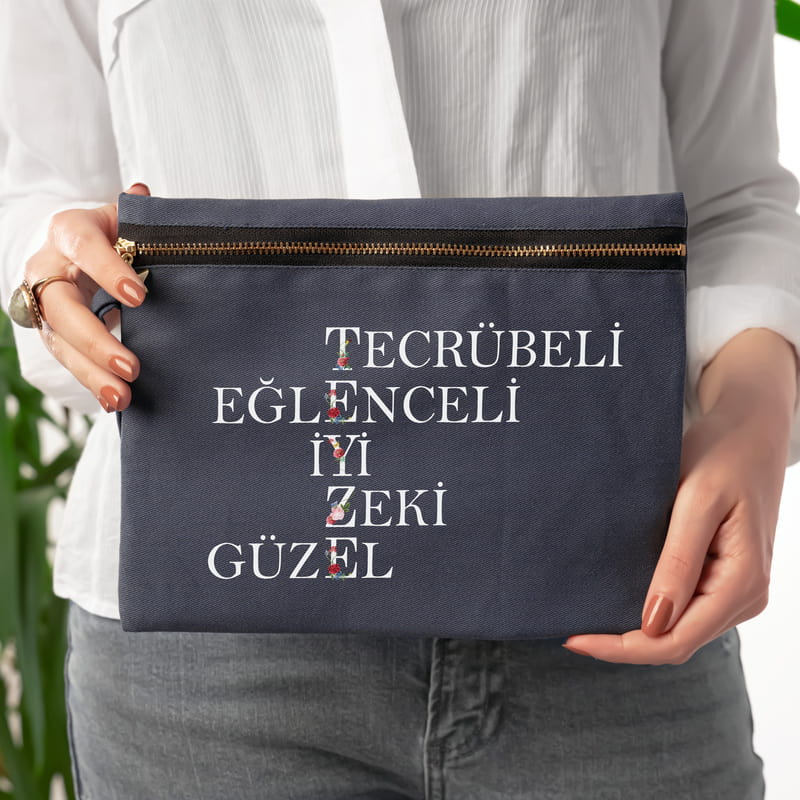 Teyze Tanımı Akrostiş Tasarımlı Kanvas Makyaj Çantası