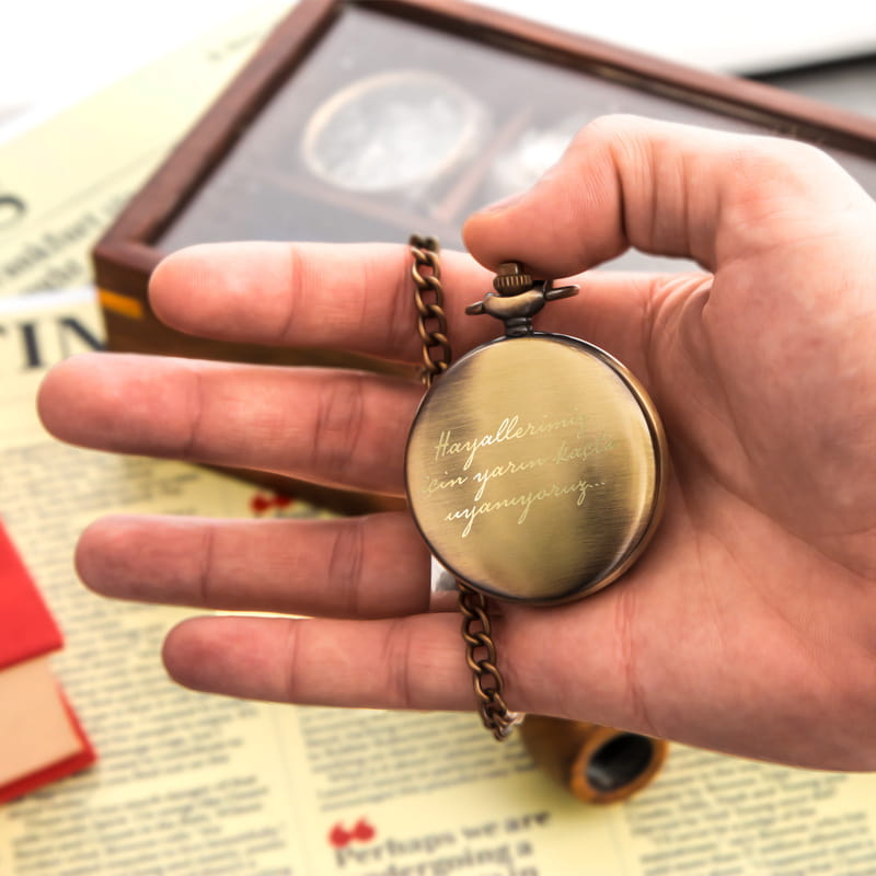 İsim ve Harf Tasarımlı Vintage Köstekli Cep Saati