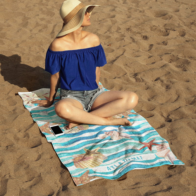 İsme Özel Deniz Kabuğu Tasarımlı Plaj Havlusu