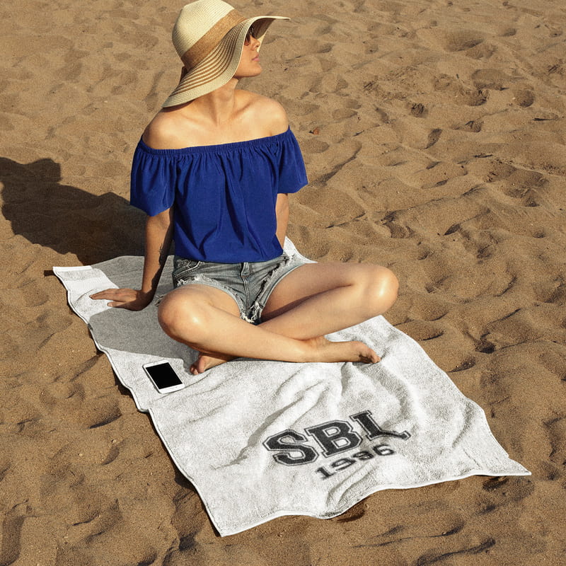 Kişiye Özel Baş Harf ve Tarih Yazılı Plaj Havlusu