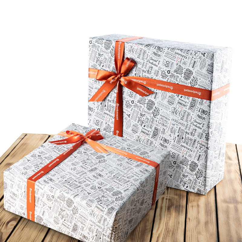 Love Yazılı Kişiye Özel Hediye Çift Yastık