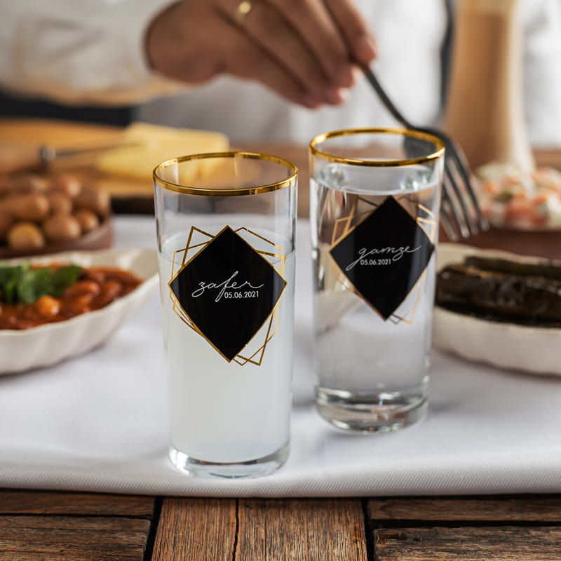 Yıldönümü Hediyesi Altın Varaklı Rakı Karaf Seti