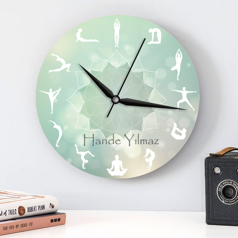 Yoga Eğitmenine Hediye İsme Özel Ahşap Duvar Saati