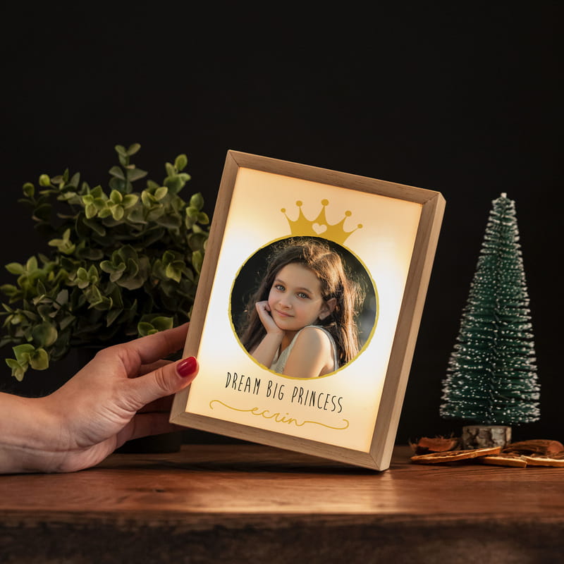 10 Yaş Doğum Günü Hediyesi Prenses Tasarımlı Ahşap Dekoratif Lamba