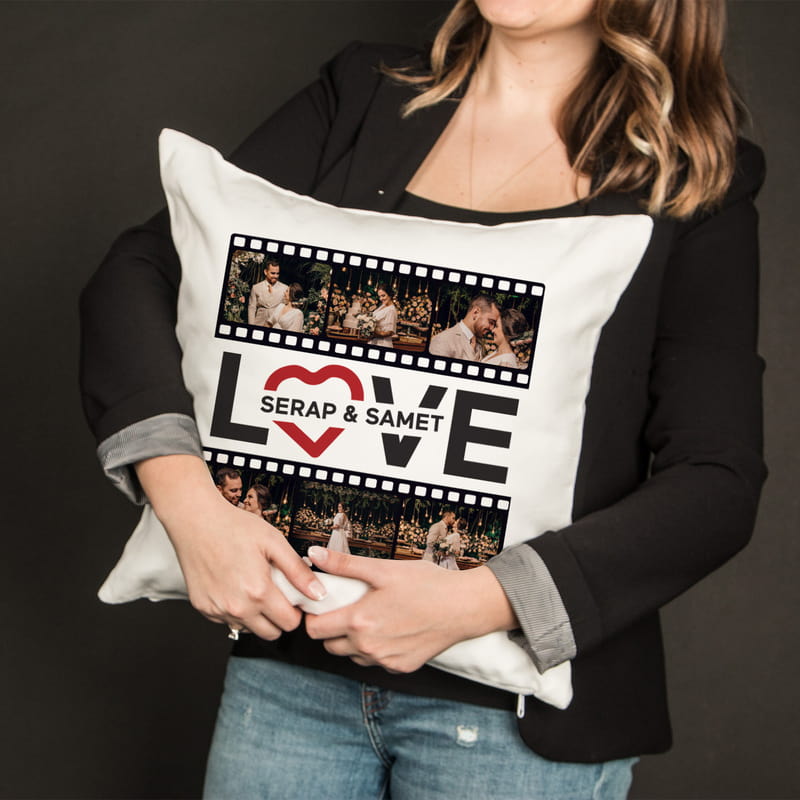 Film Şeridi Tasarımlı Sevgiliye Hediye İsim Yazılı Kırlent Yastık