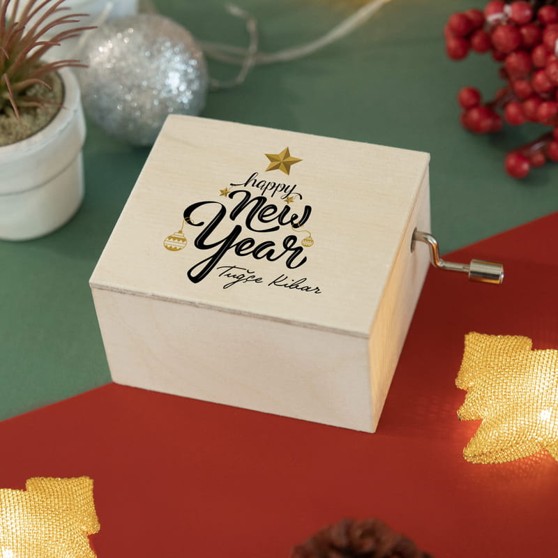 Kişiye Özel Happy New Year Tasarımlı Ahşap Müzik Kutusu