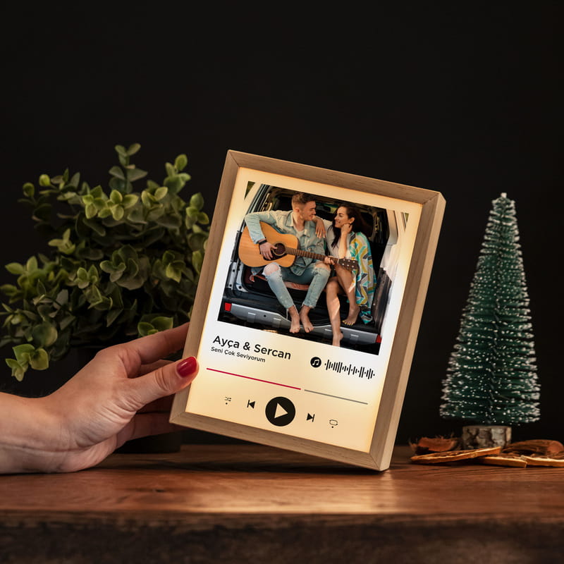 Kişiye Özel Spotify Tasarımlı Fotoğraf Baskılı Ahşap Led Lamba