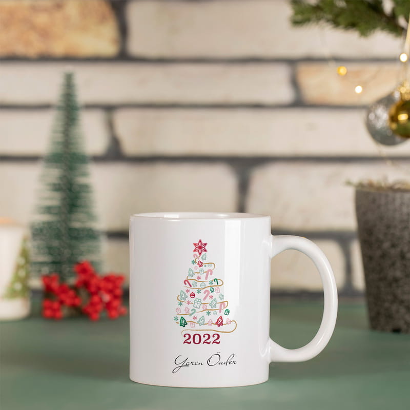 Kişiye Özel Yılbaşı Çam Ağacı Tasarımlı Porselen Kupa