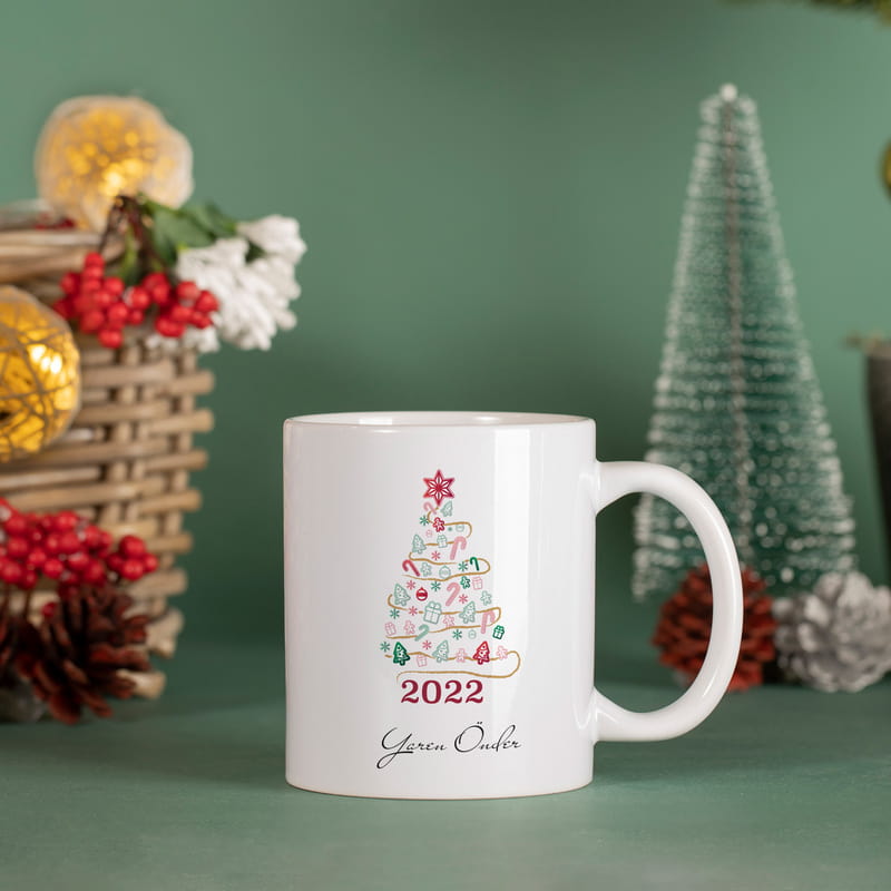 Kişiye Özel Yılbaşı Çam Ağacı Tasarımlı Porselen Kupa