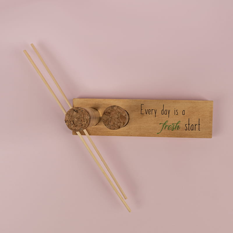 Motive Tasarımlı Dekoratif Set - Bambu Oda Kokusu Şişesi