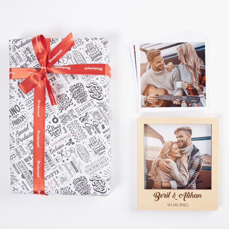 Pola Kartlı Kişiye Özel Ahşap Çerçeve