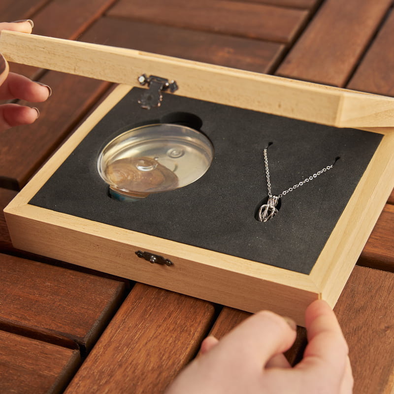 Sevgiliye Doğum Günü Mesajlı İstiridye Kolye - Ahşap Kutulu Gerçek İnci Kolye Seti