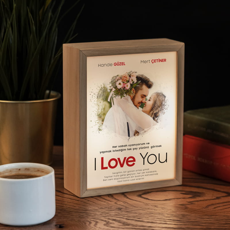 Sevgiliye Fotoğraf Baskılı Romantik Komedi Afiş Tasarımlı Ahşap Dekoratif Lamba
