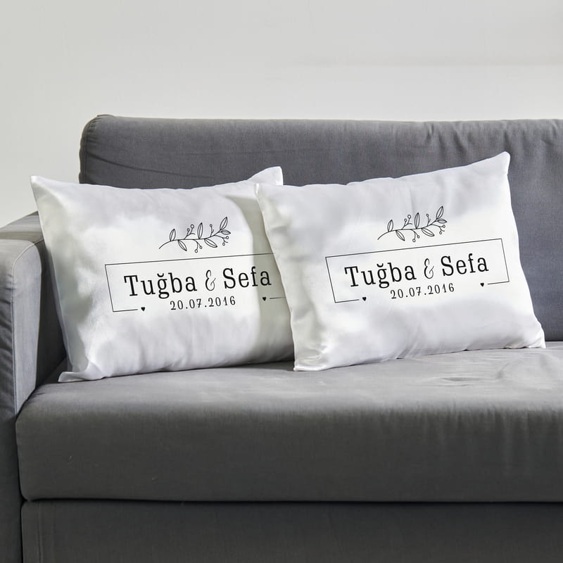 Yıl Dönümü Hediyesi İsim Yazılı Saten Yastık