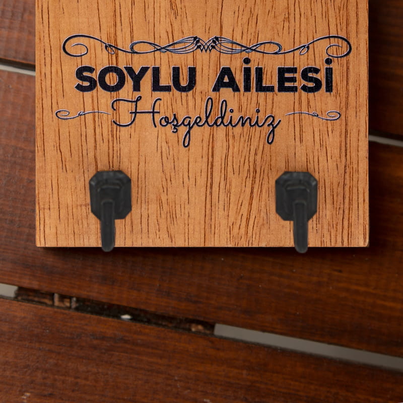 Aileye Özel Fotoğraf Baskılı Ahşap Duvar Anahtarlığı