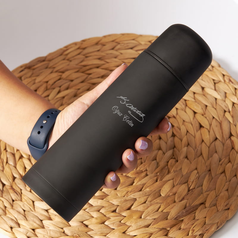 Atatürk İmzalı İsme Özel Siyah Mat Çelik Termos