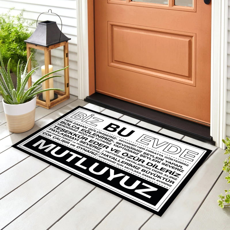 Biz Bu Evde Mutluyuz Mottolu Kapı Önü Paspası