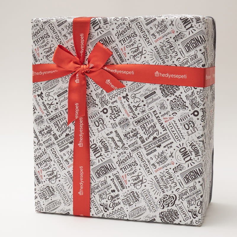 Çiftlere Özel İsim Baskılı Cepli Kırlent Film Yastığı