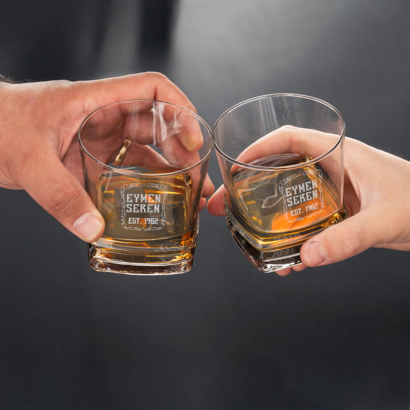 İsim Yazılı Retro Tasarımlı Texas 2li Viski Kadeh Seti