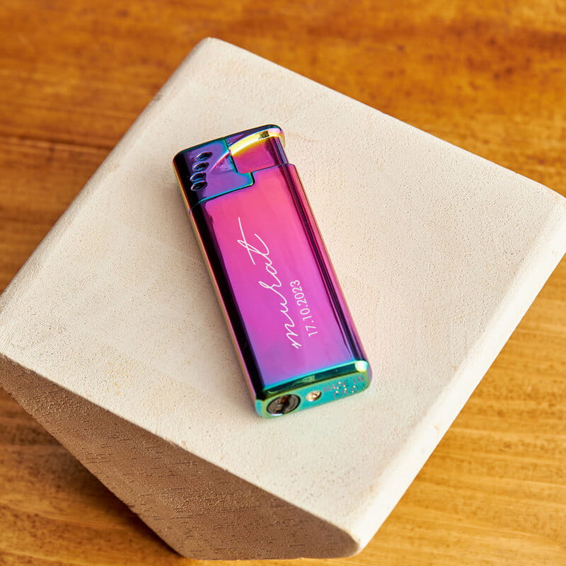 Kişiye Özel İsim ve Tarih Yazılı Metal Kutulu Çakmak