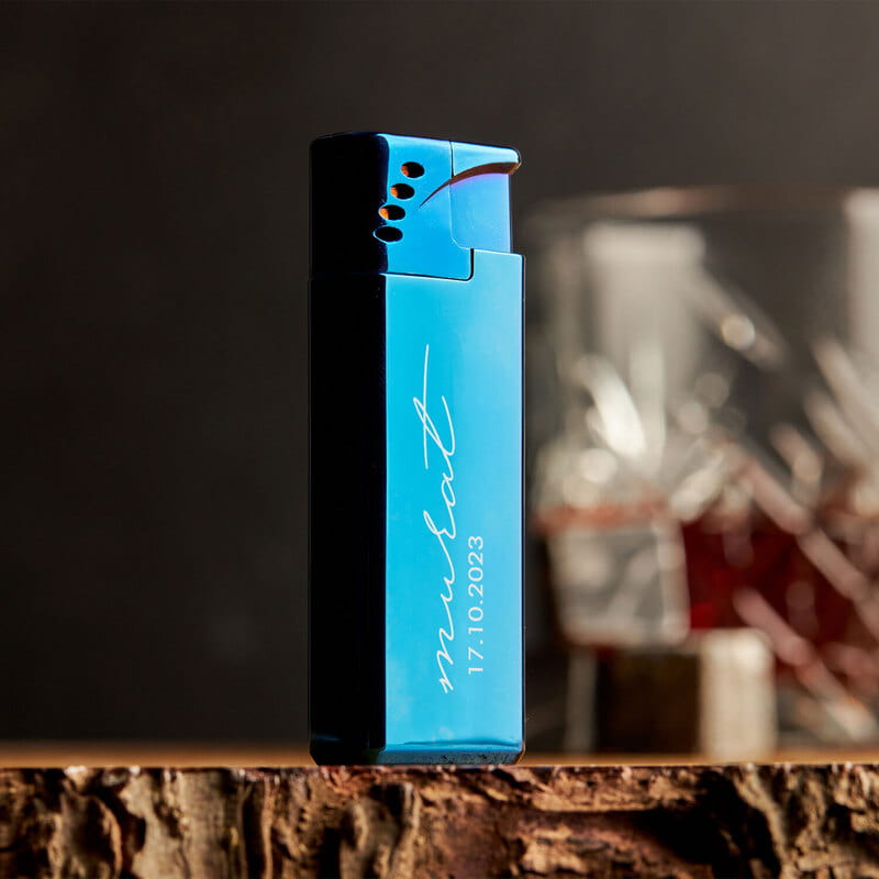 Kişiye Özel İsim ve Tarih Yazılı Metal Kutulu Çakmak