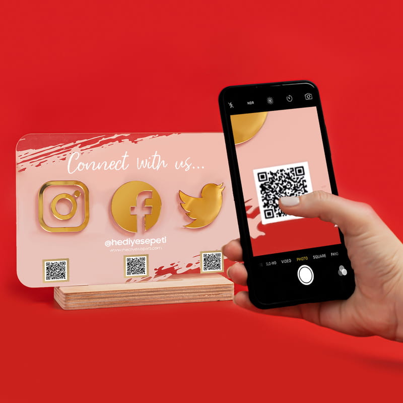 Sosyal Medya Qr Kodlu Akrilik Plaket