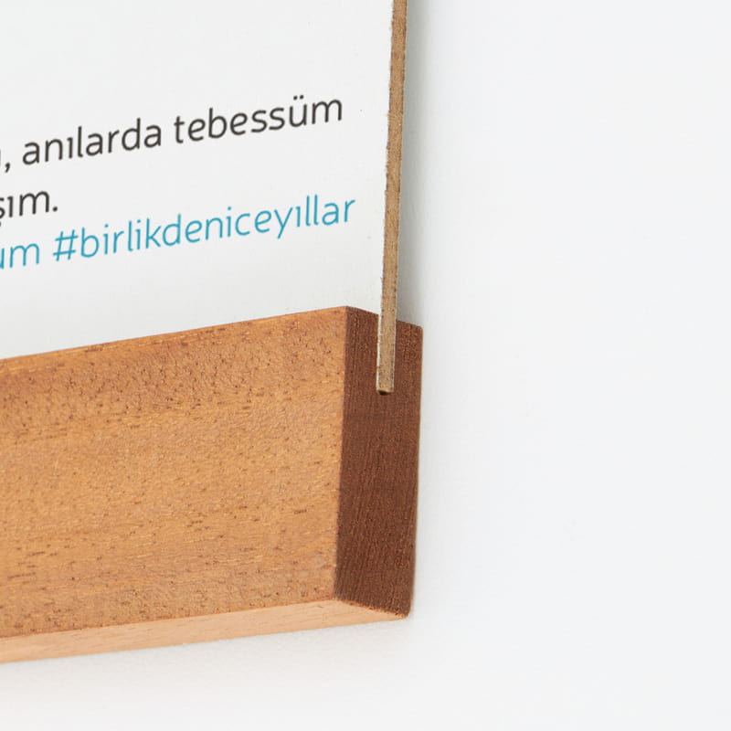 Sosyal Medya Tasarımlı Masif Çerçeveli Ahşap Plakalı Albüm