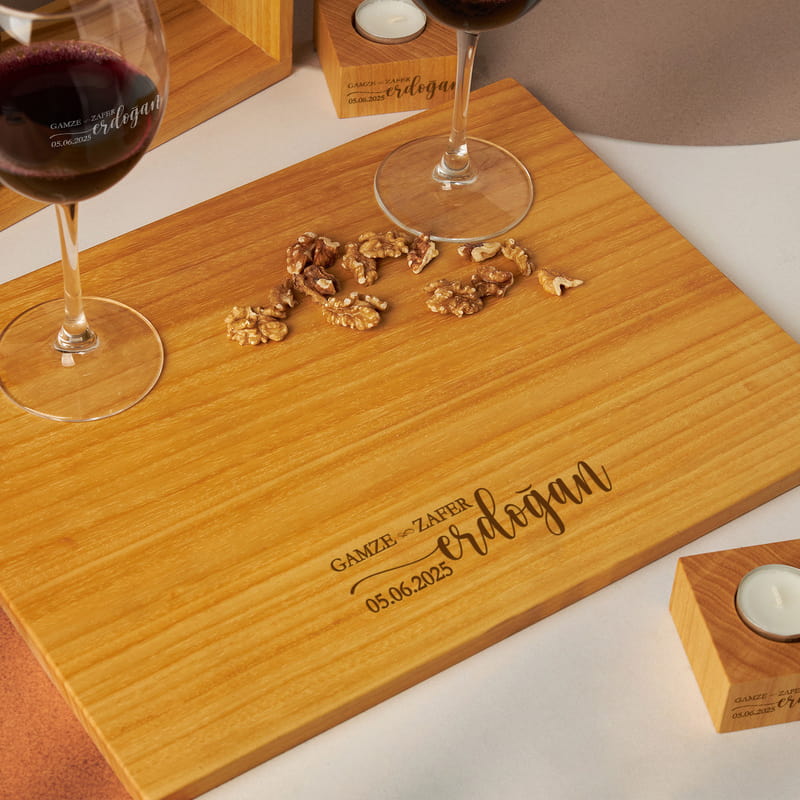 Yıldönümüne Özel İsimli 2'li Kadeh - Mumluk - Ahşap Şarap Standı