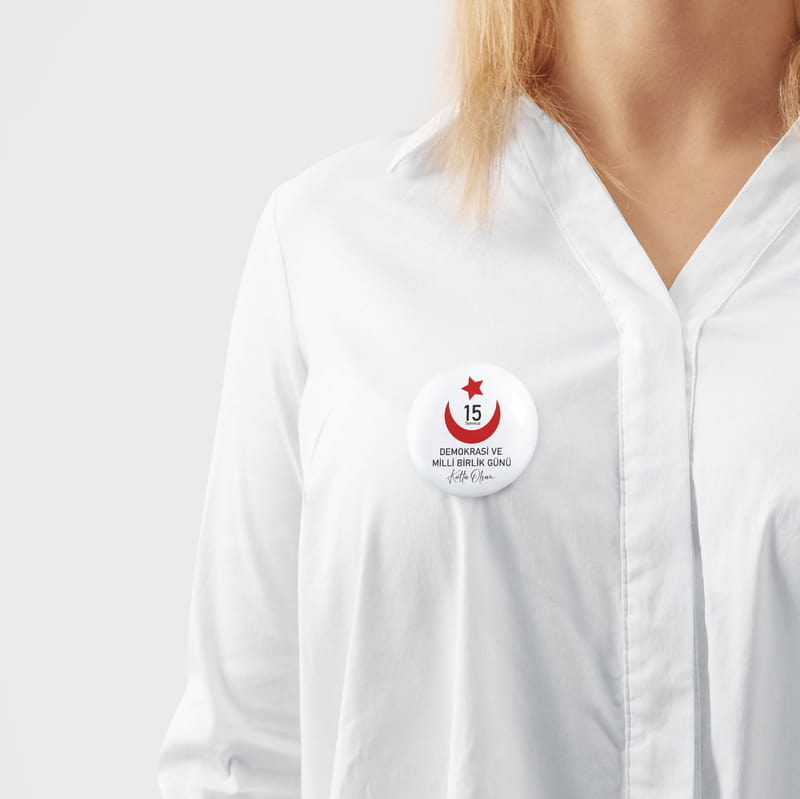 15 Temmuz'a Özel 12 Adet İğneli Buton Rozet