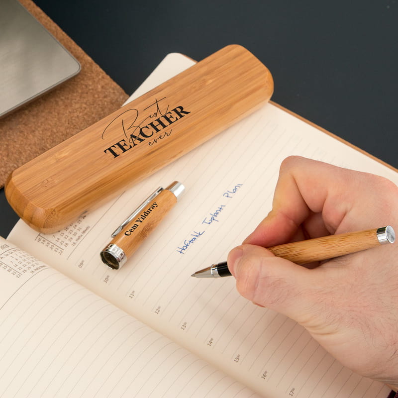 Best Teacher Tasarımlı Bambu Kutulu İsme Özel Kalem