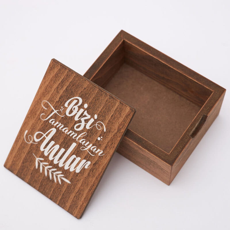 Bizi Tamamlayan Anılar Kapaklı Ahşap Fotoğraf Kutusu