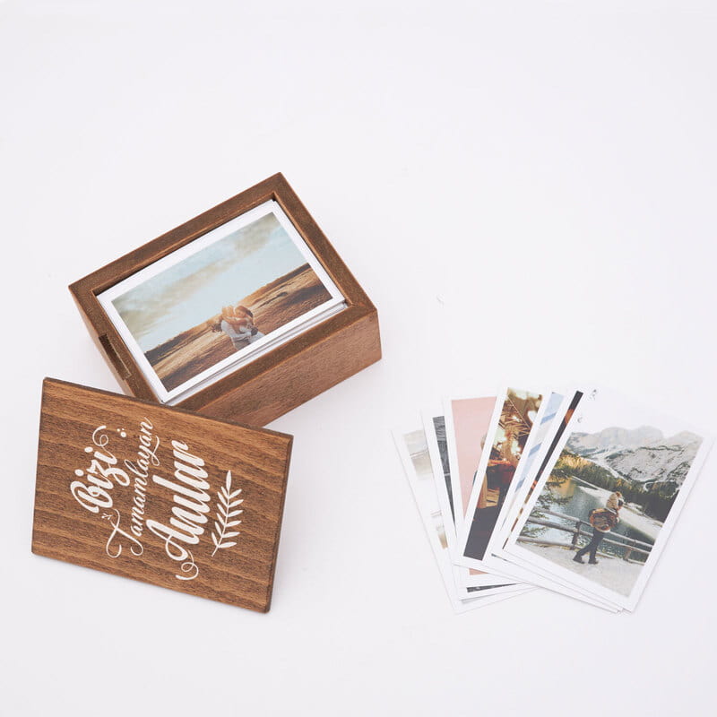 Bizi Tamamlayan Anılar Kapaklı Ahşap Fotoğraf Kutusu