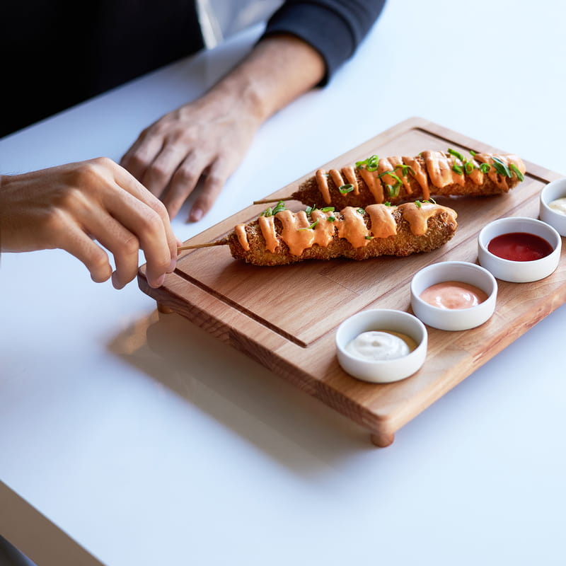 Çiftlere Özel Porselen Kaseli Ahşap Sunum Seti