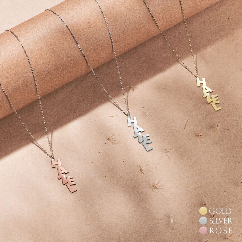 Dağınık Yazı Stili İsimli Gümüş Kolye