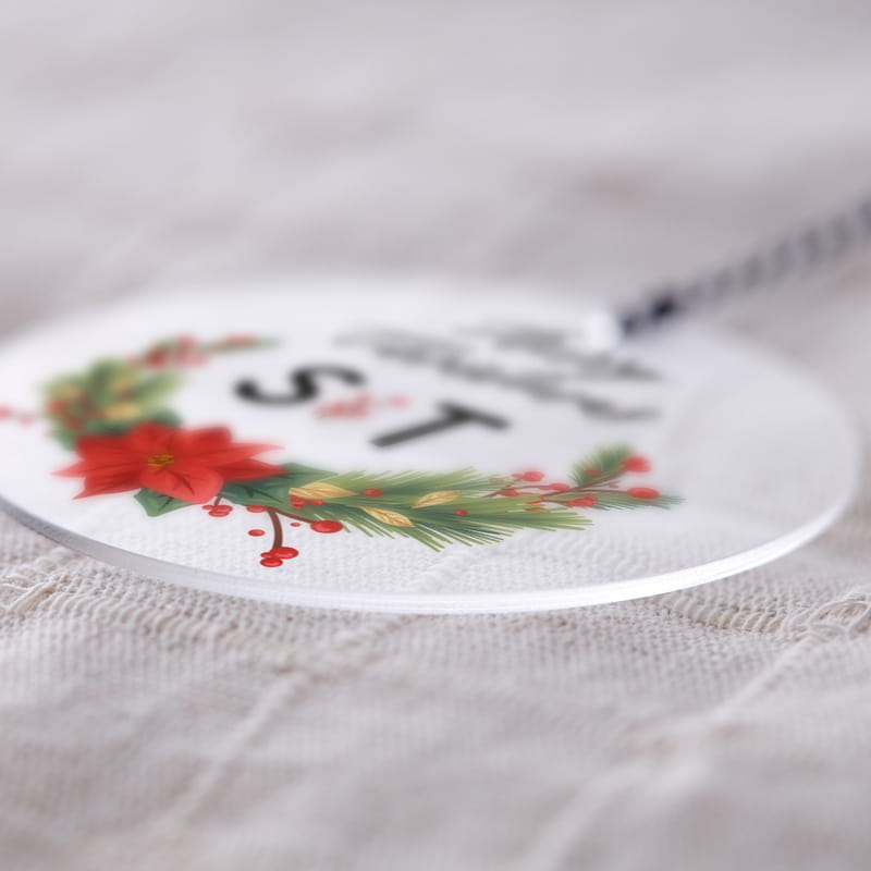 Harf Tasarımlı Şeffaf Akrilik Kişiye Özel Çam Ağacı Süsü