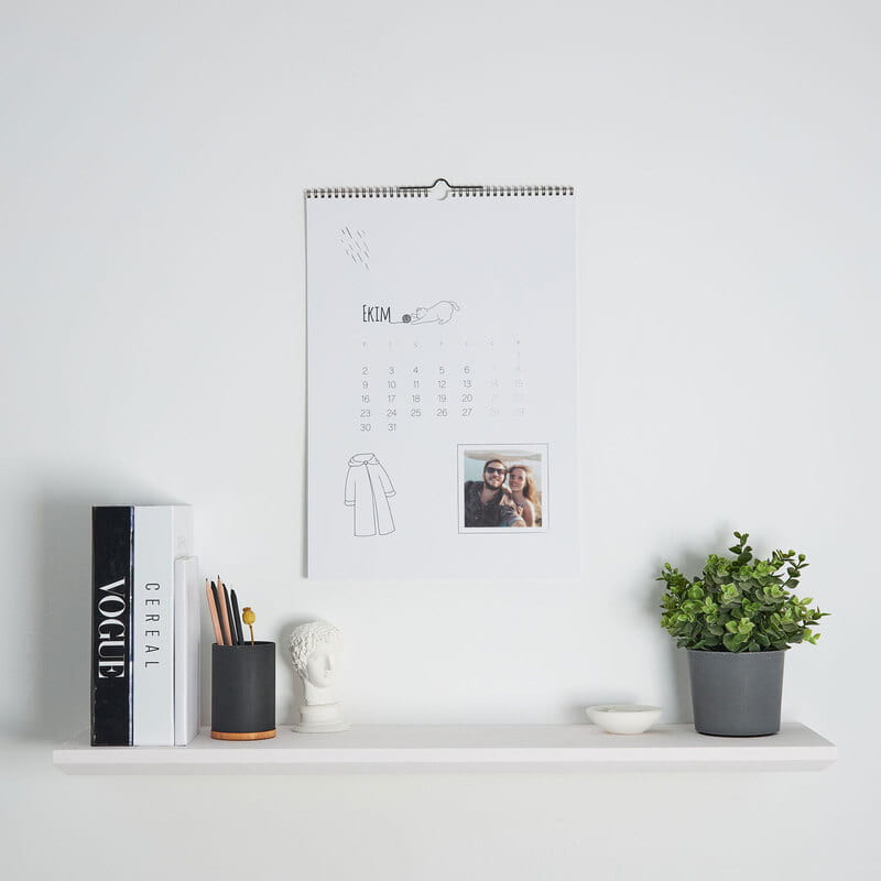 Stickerlı Fotoğraf Özelleştirmeli 2026 Duvar Takvimi