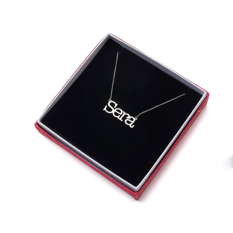 Kalın Tırnaklı Yazı Stili İsme Özel Gümüş Kadın Kolye