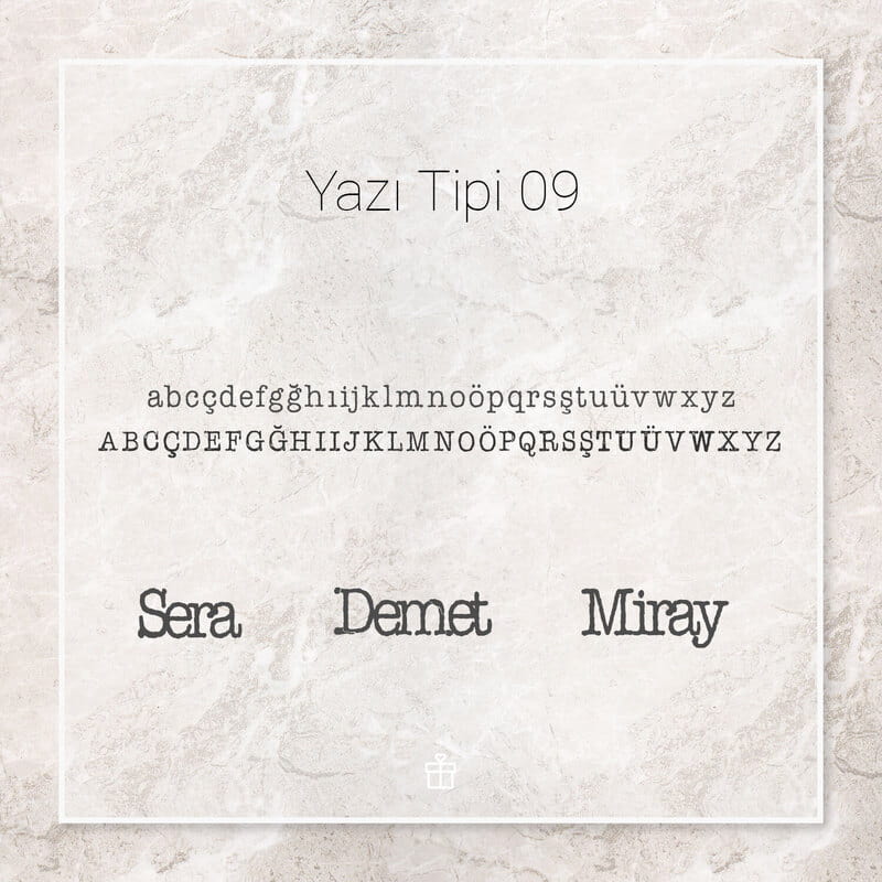 Kalın Tırnaklı Yazı Stili İsme Özel Gümüş Kadın Kolye