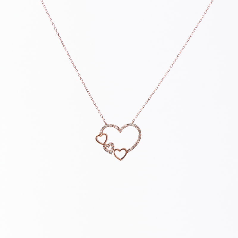 Kalp Kolye ve Çiçek Buketli İsme Özel Ahşap Hediye Kutusu