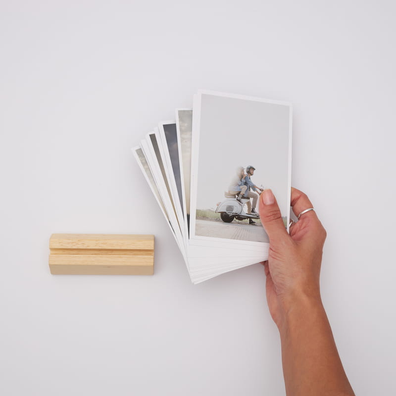 Masaüstü Ahşap Standlı 10x15 Klasik 18 Fotoğraf Baskı