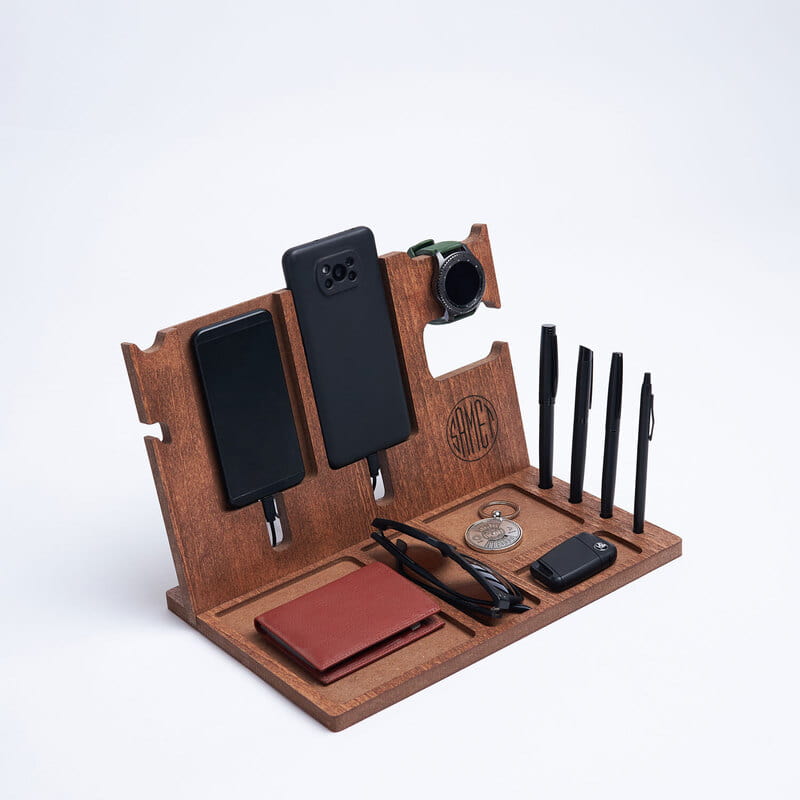 Monogram İsim Tasarımlı Masaüstü Organizer