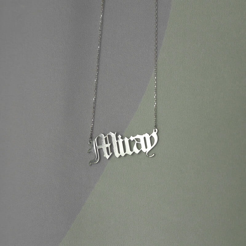 Old School Yazı Stili İsimli Gümüş Kolye